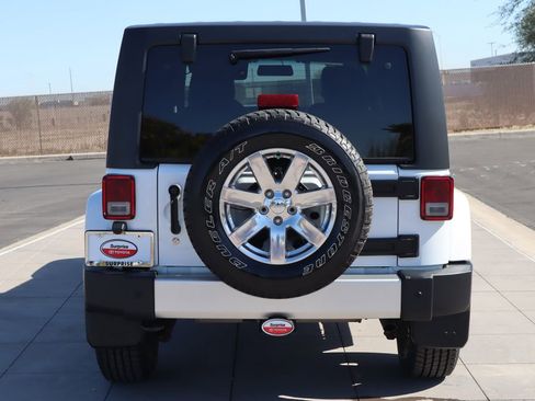 Used 2017 Jeep Wrangler Unlimited Sahara w/ Dual Top Group image 6