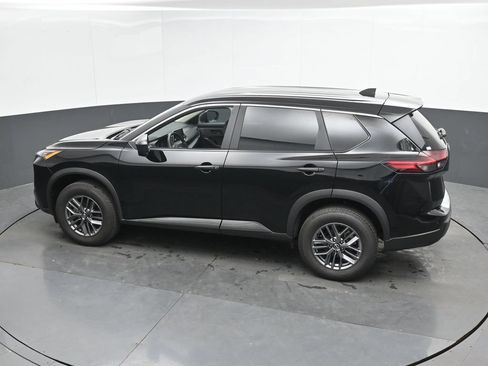 Used 2024 Nissan Rogue S AWD/4WD image 37