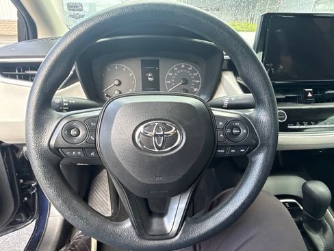 Used 2023 Toyota Corolla LE w/ LE Premium Package FWD image 14