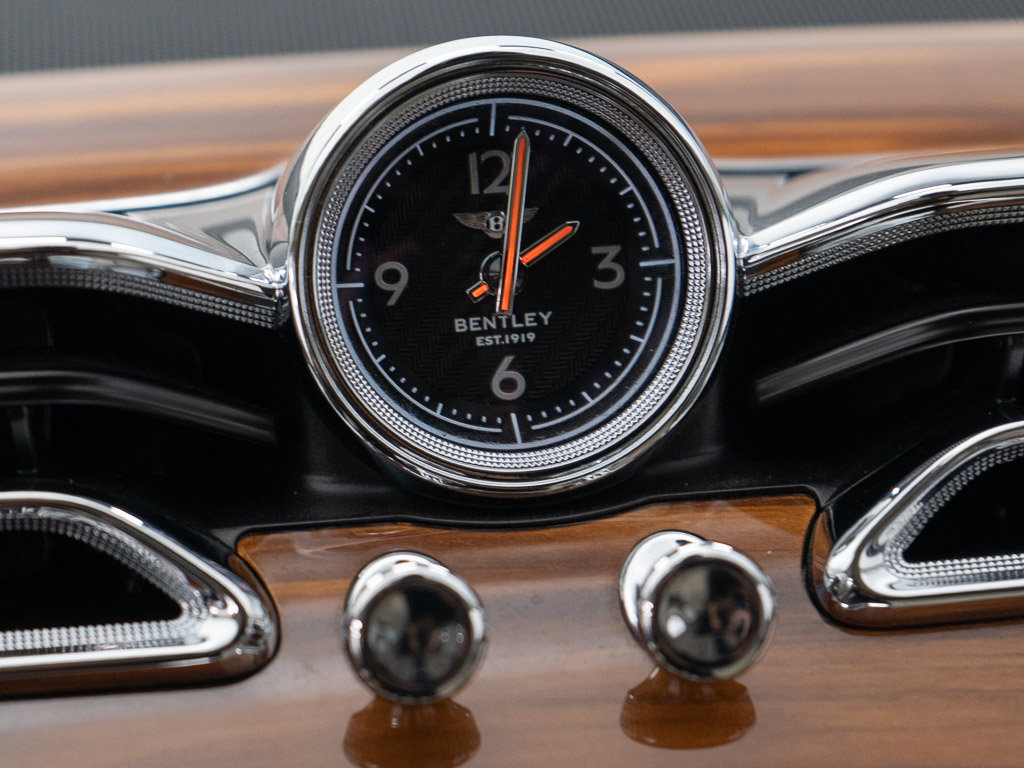 Certified 2022 Bentley Bentayga AWD/4WD image 40