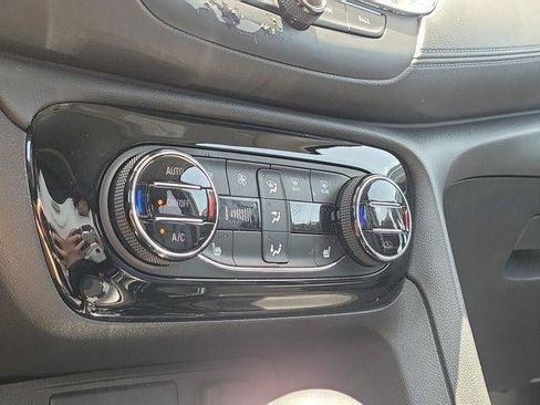 Used 2023 Buick Encore GX Essence w/ Experience Buick Package FWD image 26