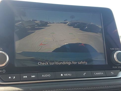 Certified 2025 Nissan Rogue SV FWD image 31