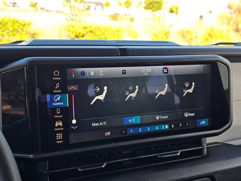 Used 2025 Jeep Wrangler Unlimited Sport S 4xe AWD/4WD image 36