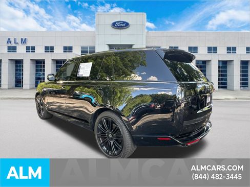 Used 2024 Land Rover Range Rover Long Wheelbase Autobiography AWD/4WD image 8