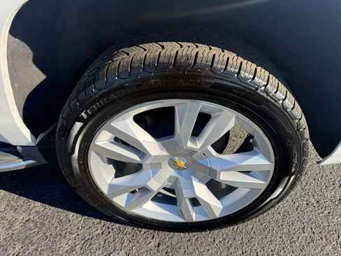 Used 2017 Chevrolet Suburban Premier AWD/4WD image 61