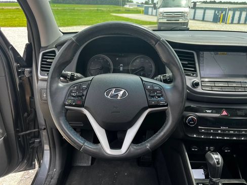Used 2018 Hyundai Tucson Limited w/ Ultimate Package 02 FWD image 15