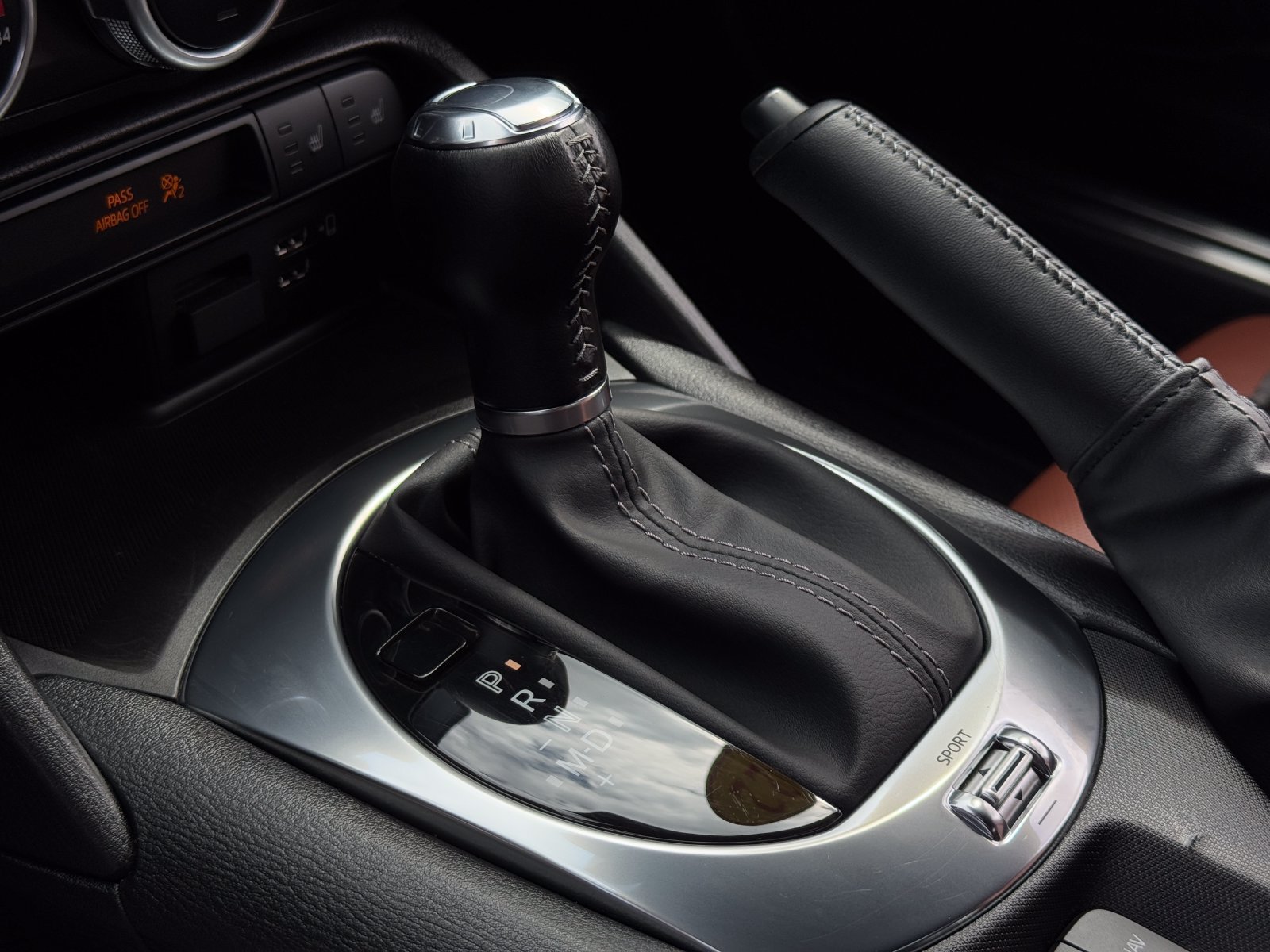 Used 2022 MAZDA MX-5 Miata Grand Touring w/ Appearance Package RWD image 21