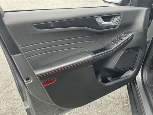 Used 2024 Ford Escape ST-Line image 19