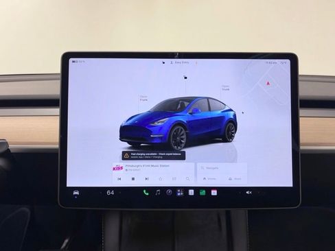 Used 2024 Tesla Model Y Long Range AWD/4WD image 17