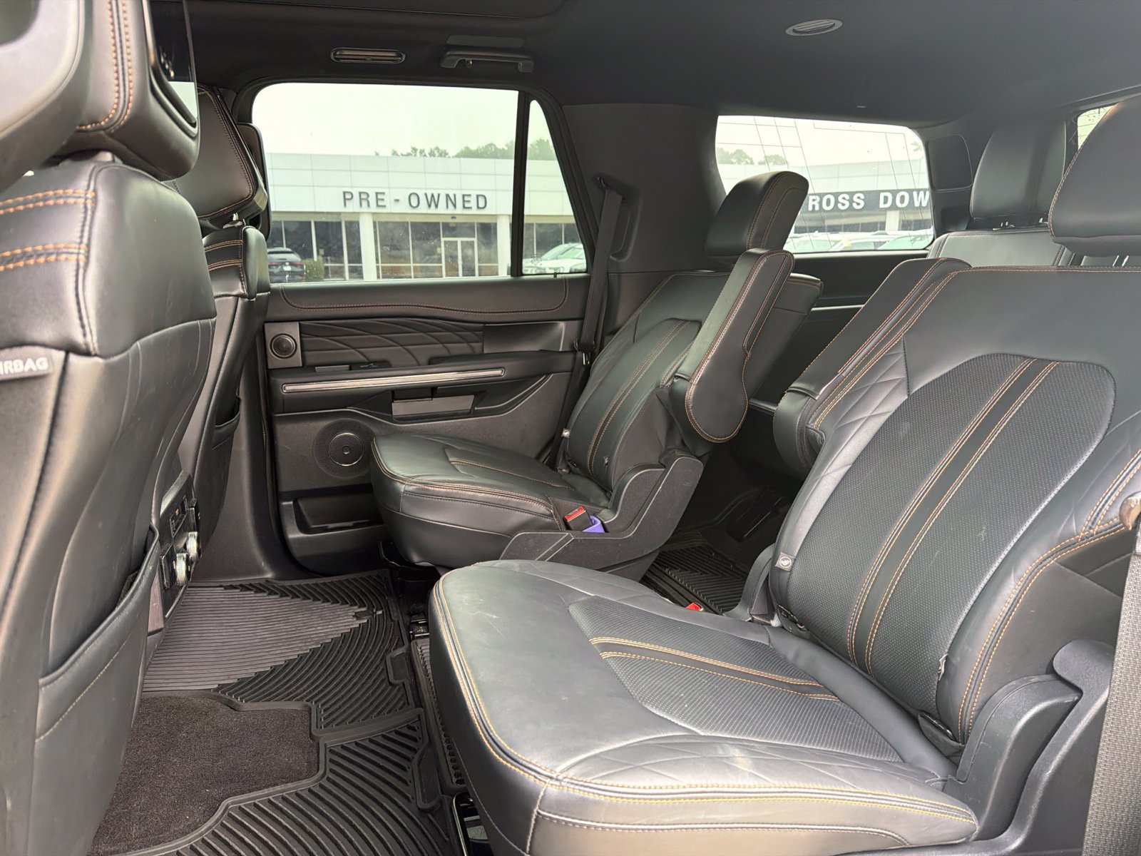 Used 2023 Ford Expedition Platinum RWD image 12