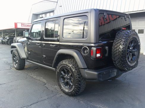 Used 2021 Jeep Wrangler Unlimited Sport image 3