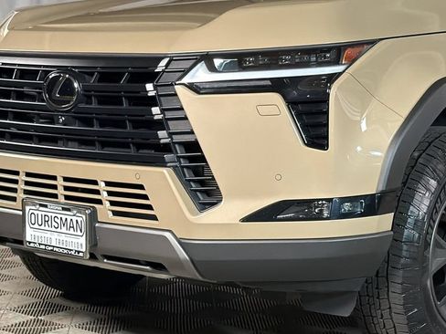 Used 2024 Lexus GX 550 AWD/4WD image 4