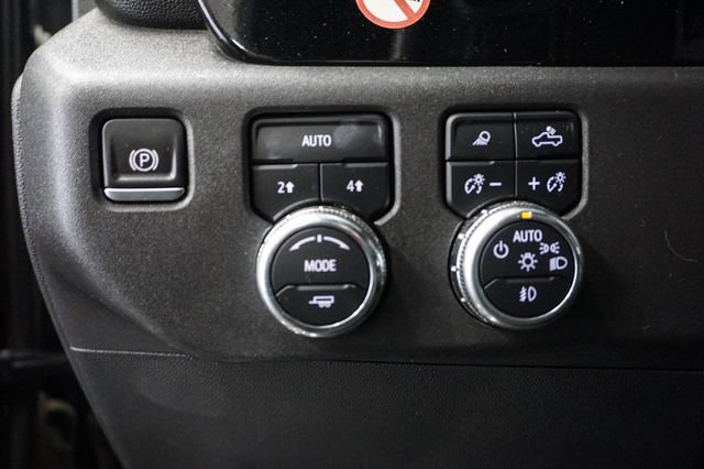 Used 2025 GMC Sierra 1500 SLT AWD/4WD image 10
