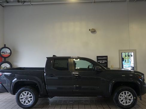 New 2026 Toyota Tacoma SR5 AWD/4WD image 15