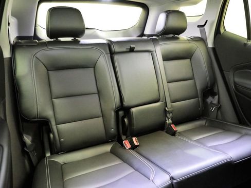 Certified 2024 GMC Terrain SLT w/ Infotainment Package II AWD/4WD image 14