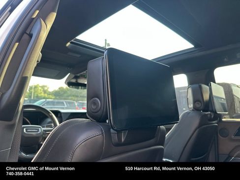 Used 2025 GMC Yukon XL Denali Ultimate AWD/4WD image 21