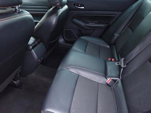Used 2022 Nissan Altima 2.5 SR AWD/4WD image 8