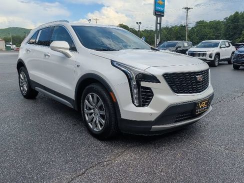 Used 2019 Cadillac XT4 Premium Luxury FWD image 2