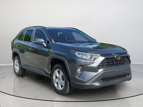 Used 2019 Toyota RAV4 XLE image 1