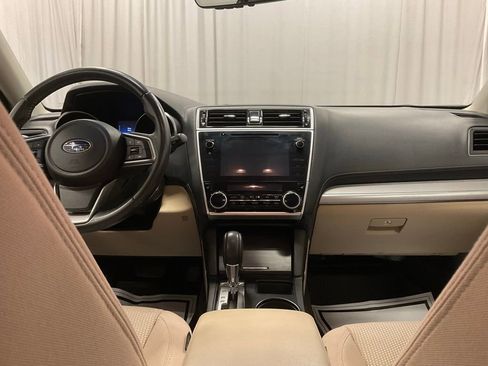 Used 2019 Subaru Outback 2.5i Premium image 32