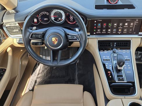 Used 2022 Porsche Panamera Platinum Edition image 25