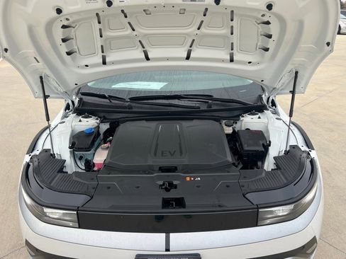 New 2026 Hyundai Ioniq 5 SE image 33