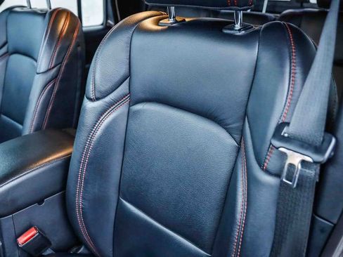 Certified 2021 Jeep Gladiator Willys image 26