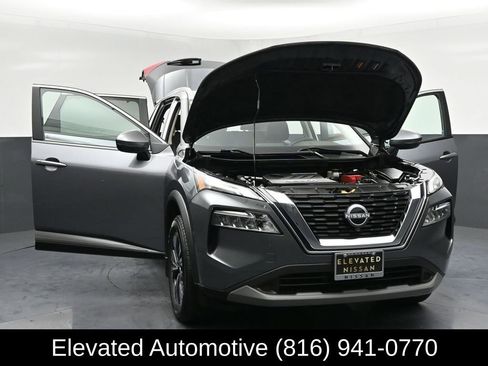 Used 2023 Nissan Rogue SV w/ SV Premium Package image 35