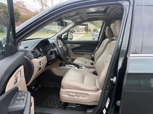 Used 2016 Honda Pilot Touring image 27