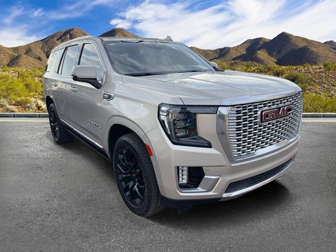 Certified 2022 GMC Yukon Denali AWD/4WD image 3