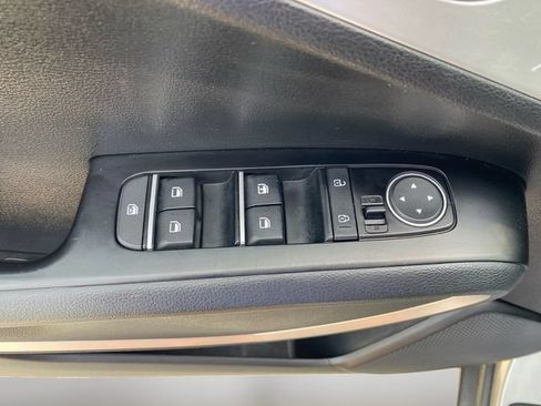 Used 2023 Kia Soul LX FWD image 17