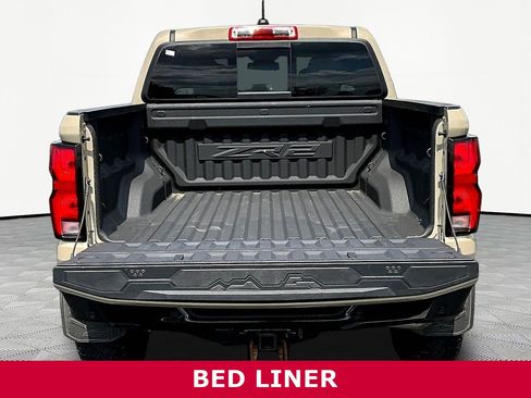 Used 2024 Chevrolet Colorado ZR2 w/ Technology Package image 7