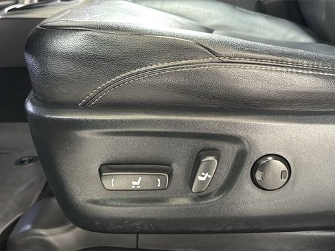 Used 2021 Toyota 4Runner Limited image 14