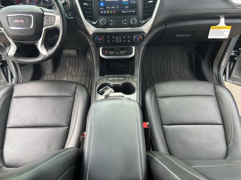 Used 2023 GMC Acadia SLT w/ Elevation Edition FWD image 21