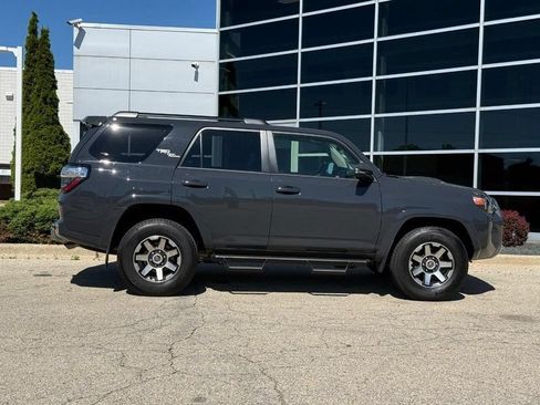 Used 2024 Toyota 4Runner TRD Off-Road Premium w/ Off Road Premium Plus Package AWD/4WD image 2