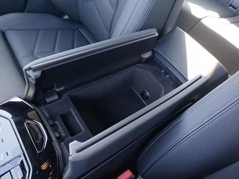 New 2026 BMW 530i 530i Loaner image 23