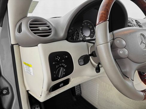 Used 2007 Mercedes-Benz CLK 550 Cabriolet image 20