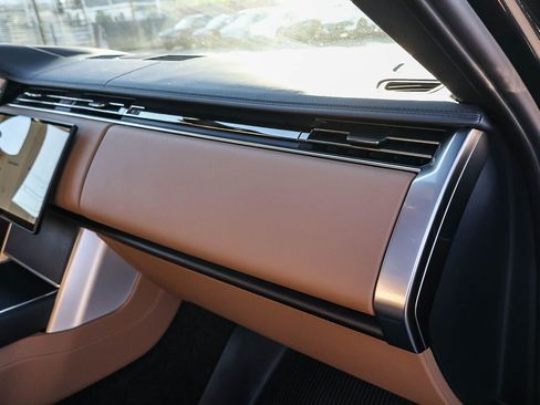 New 2026 Land Rover Range Rover SE AWD/4WD image 18