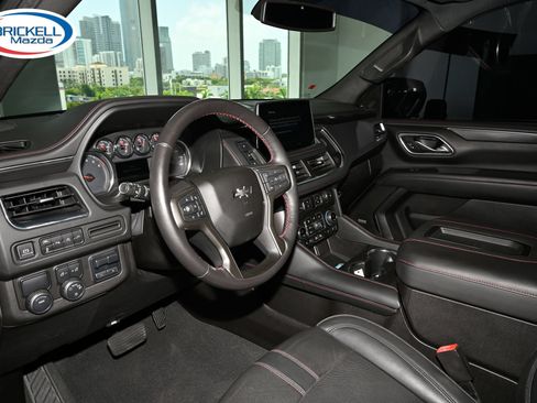 Used 2021 Chevrolet Suburban RST w/ Luxury Package RWD image 5