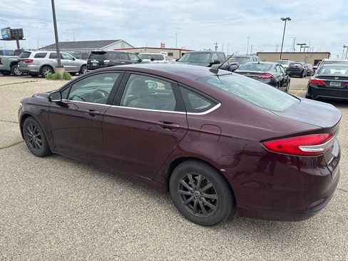 Used 2017 Ford Fusion S FWD image 4