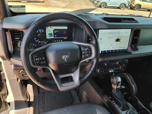 Used 2024 Ford Bronco Big Bend AWD/4WD image 2
