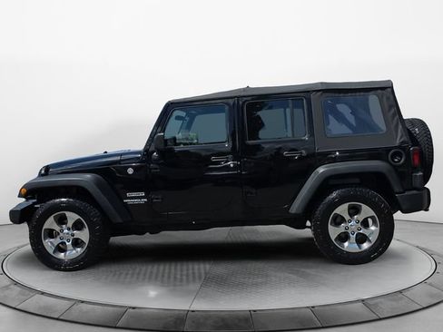 Used 2017 Jeep Wrangler Unlimited Sport AWD/4WD image 2