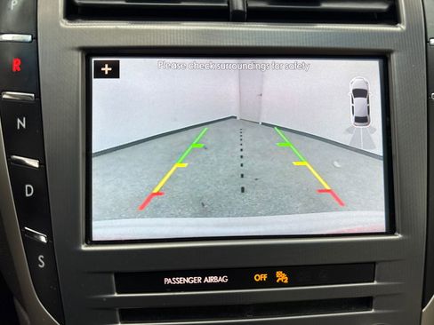 Used 2017 Lincoln MKZ Premiere AWD/4WD image 29