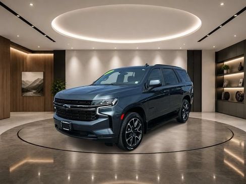Used 2021 Chevrolet Tahoe RST w/ Luxury Package AWD/4WD image 2