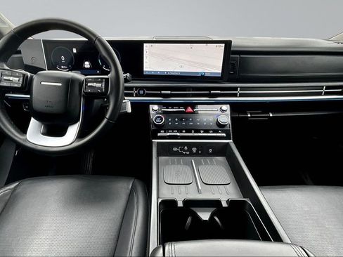 Used 2025 Hyundai Santa Fe Limited image 8