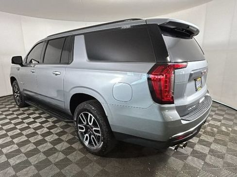 Used 2024 GMC Yukon XL AT4 w/ Technology Package AWD/4WD image 4
