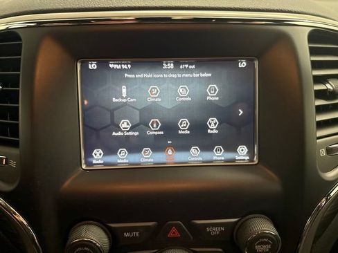 Used 2021 Jeep Grand Cherokee Laredo AWD/4WD image 36