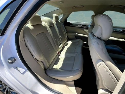 Used 2019 Lincoln MKZ Premiere FWD image 27