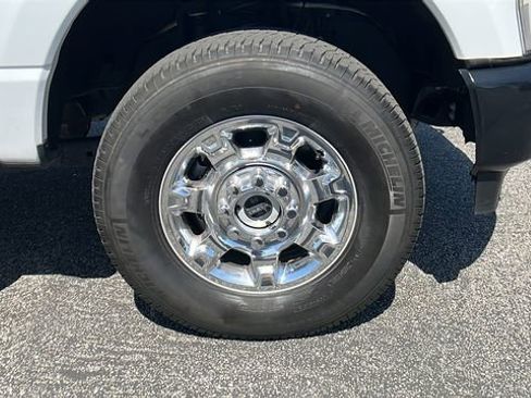 Used 2024 Ford F250 XL w/ XL Off-Road Package AWD/4WD image 10
