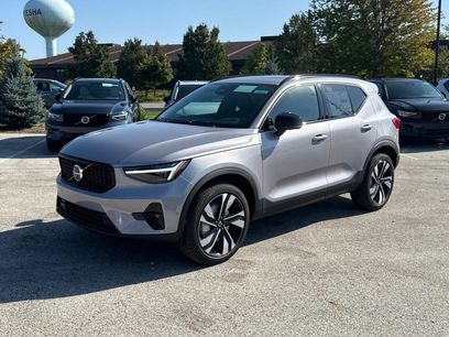 New 2026 Volvo XC40 B5 Ultra w/ Climate Package